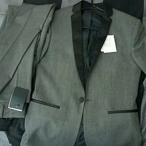 Skinny fit suit